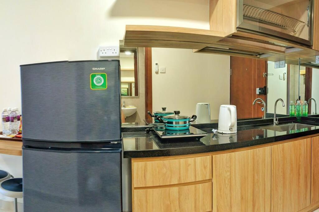 Lovina 1823 At Pollux Meisterstadt Batam ภายนอก รูปภาพ
