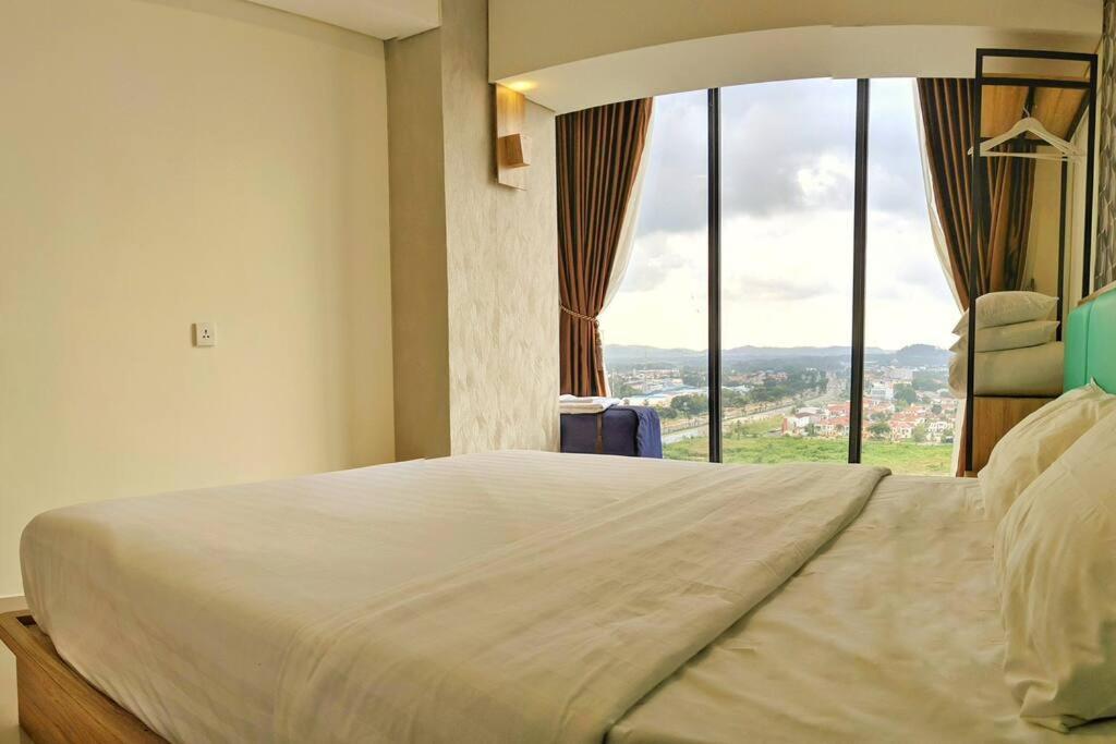 Lovina 1823 At Pollux Meisterstadt Batam ภายนอก รูปภาพ