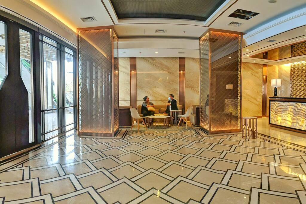 Lovina 1823 At Pollux Meisterstadt Batam ภายนอก รูปภาพ