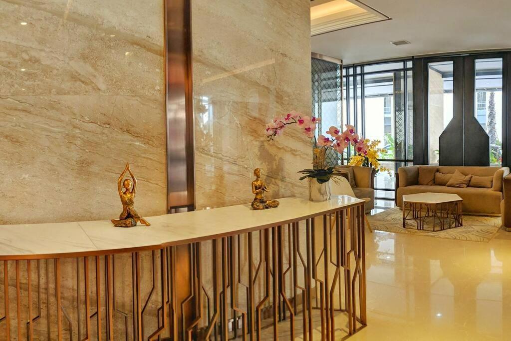 Lovina 1823 At Pollux Meisterstadt Batam ภายนอก รูปภาพ