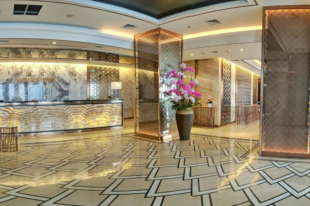 Lovina 1823 At Pollux Meisterstadt Batam ภายนอก รูปภาพ